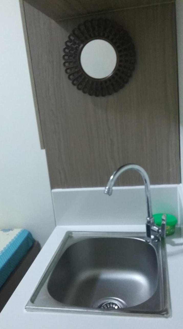 Apartment Urban Deca Tower @ Graceysplace Unit 4 Mandaluyong